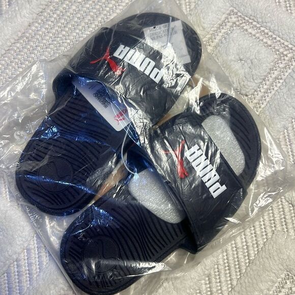 PUMA SLIDES in Navy - Picture 1 of 3